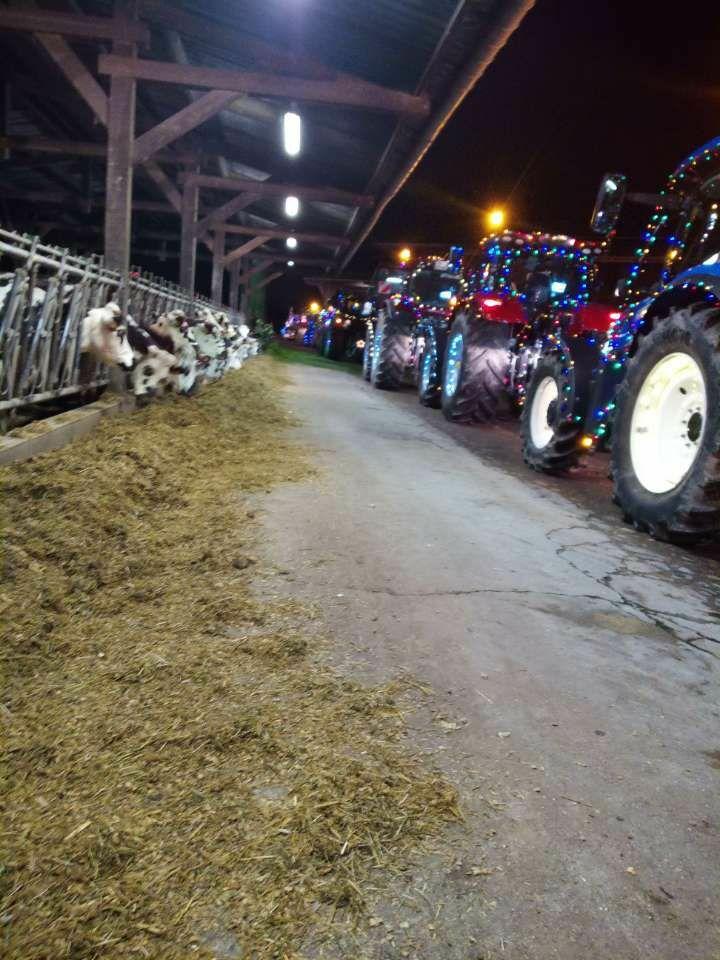 La « parade de Noël des tracteurs ».