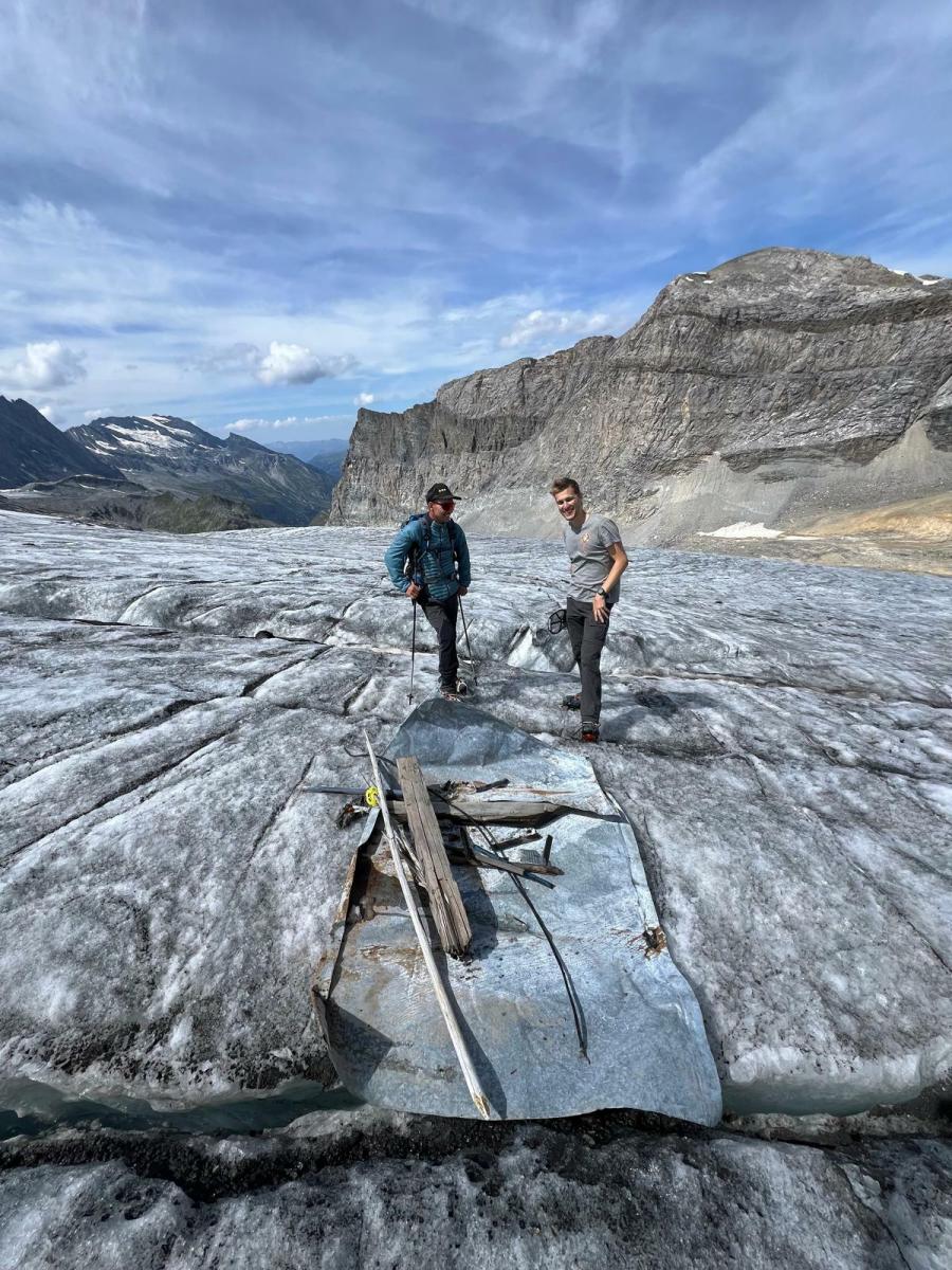 [NETTOYAGE DU GLACIER 🧹]