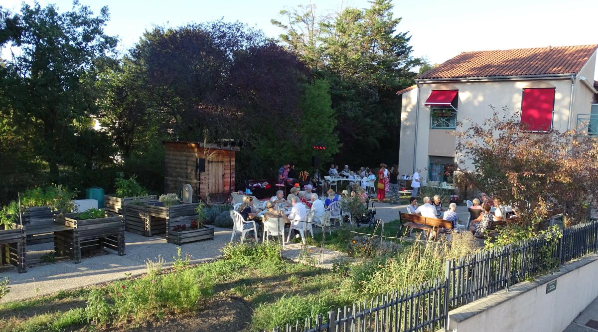 [SOIRÉE MUSICALE AU JARDIN PARTAGÉ DE LA BRETONNIÈRE] ??