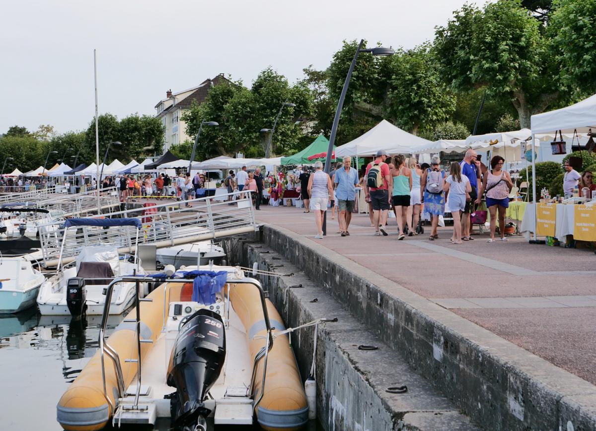 Marché nocturne au Bourget-du-Lac