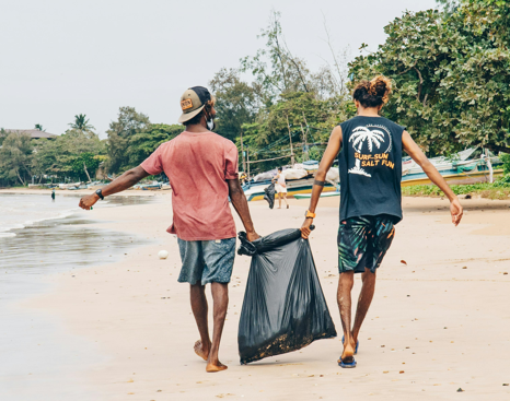 Collecte à la plage - Initiatives océanes