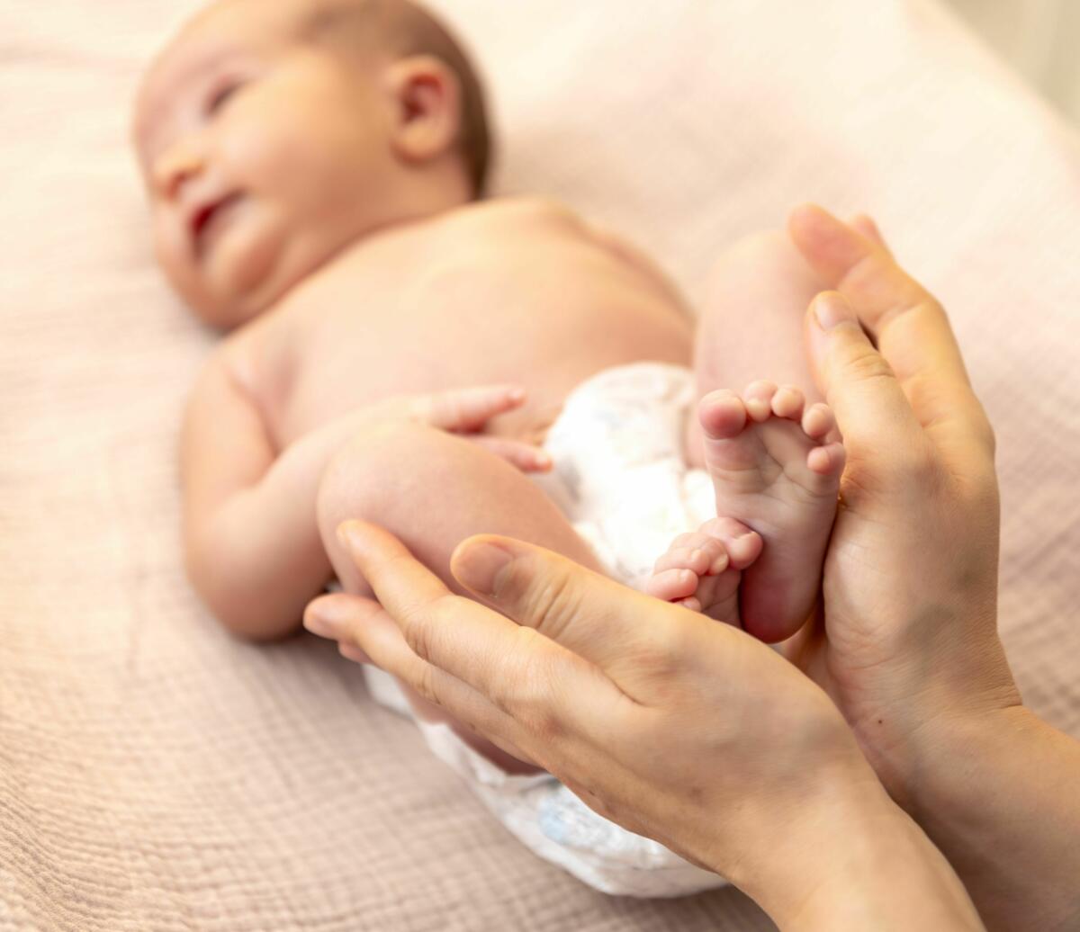 Les 1000 jours : massage bébé