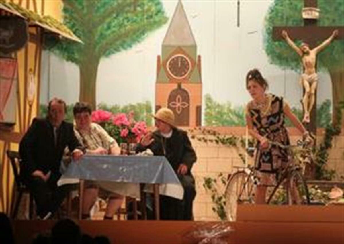 Théâtre avec repas - ROSSFELD